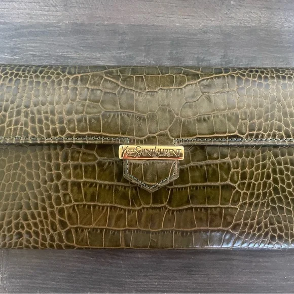 Vintage YSL Green Croc Wallet - Picture 3 of 15
